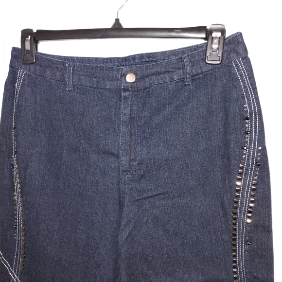 Jeans With Bling - Picture 9 of 12